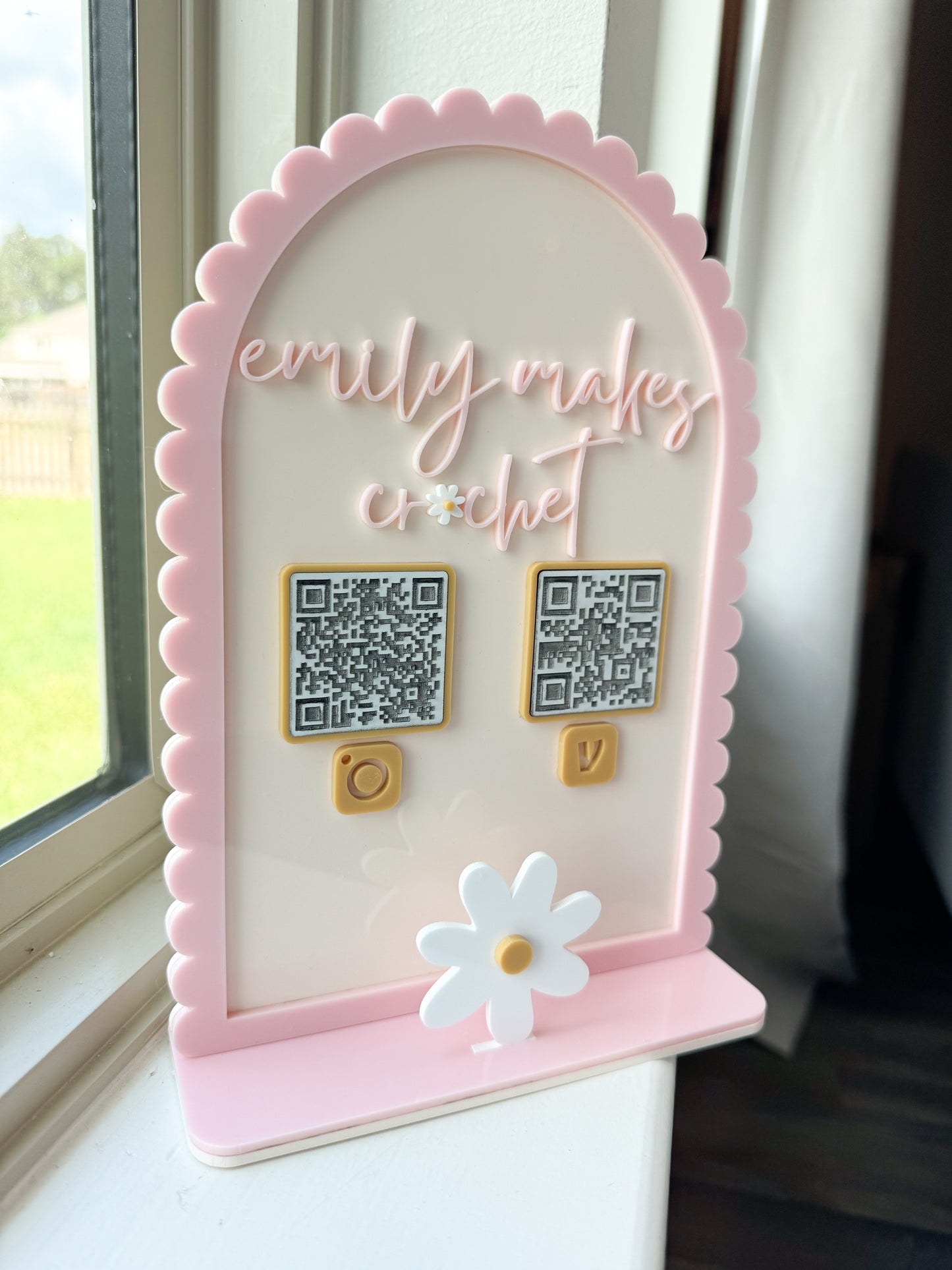 Scallop Styled - QR Code Display | Small Business