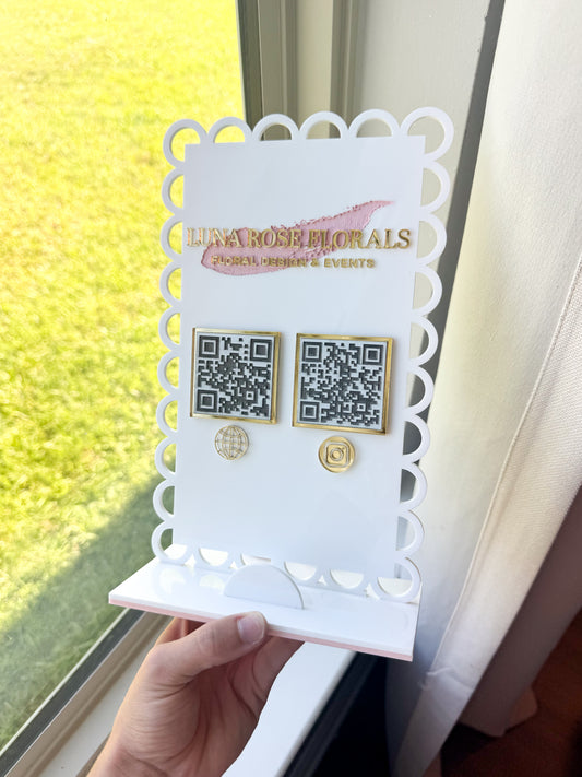 Scalloped Cutout QR Code Display